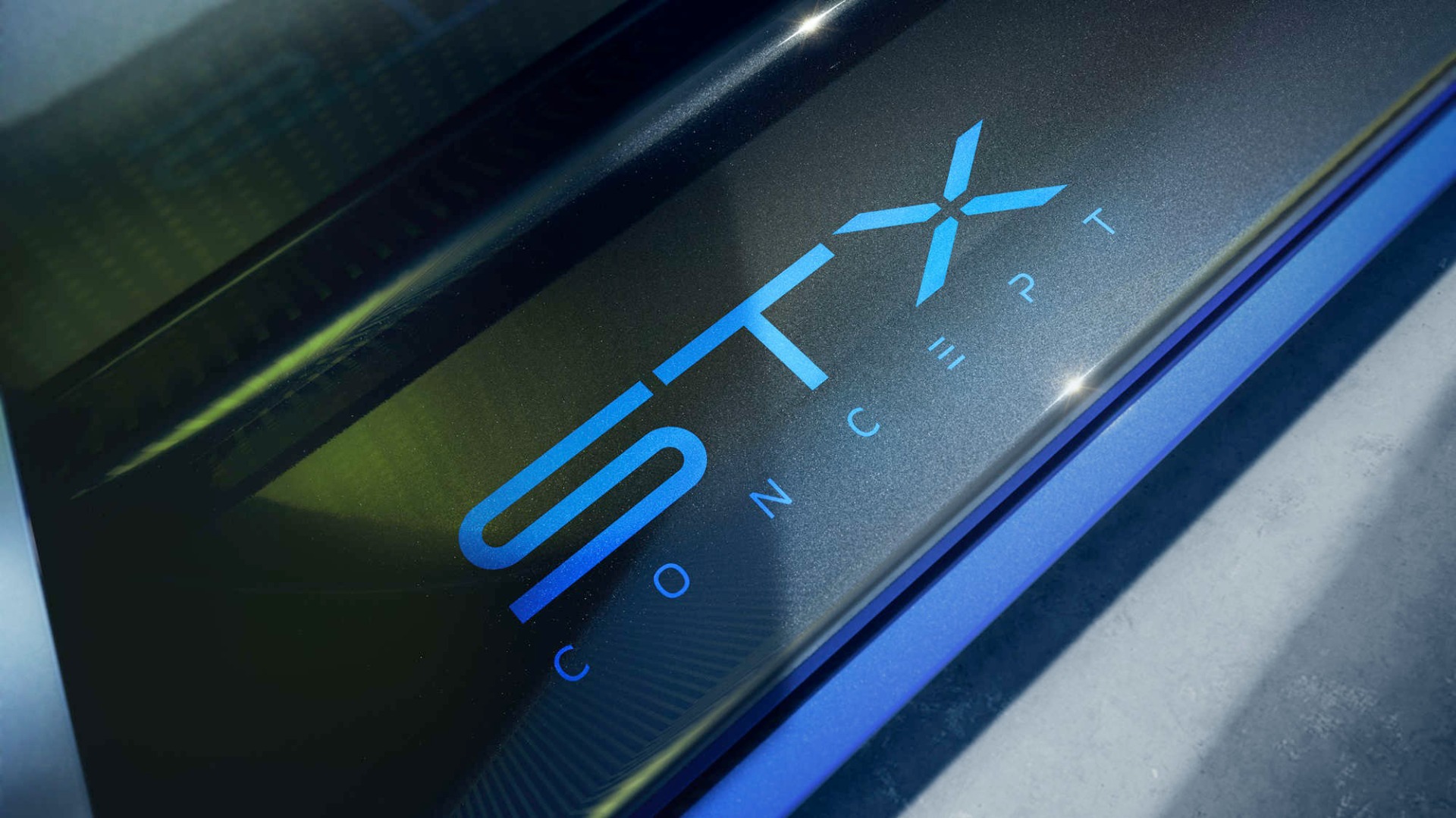 Opel STX Concept, логотип